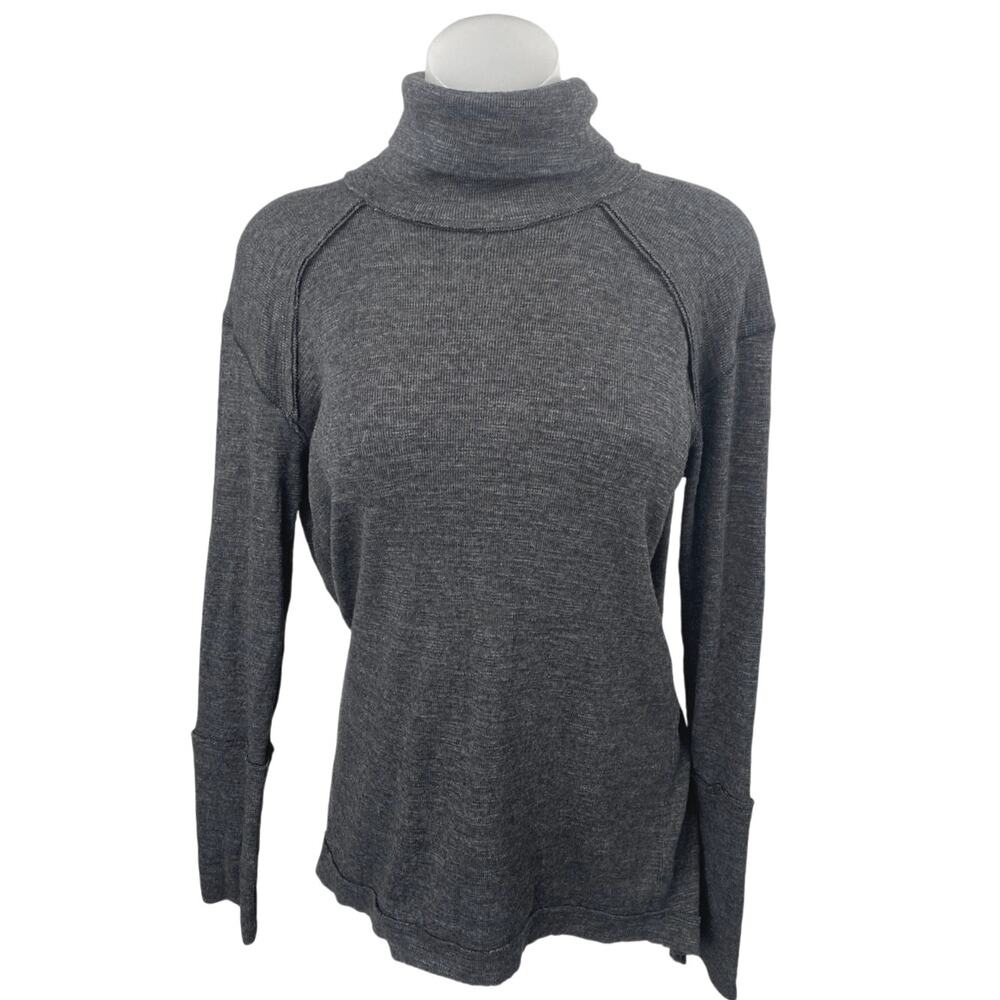 Free People Women's Gray Turtleneck Split Back Long Sleeve Knit Sweater Top Sz M